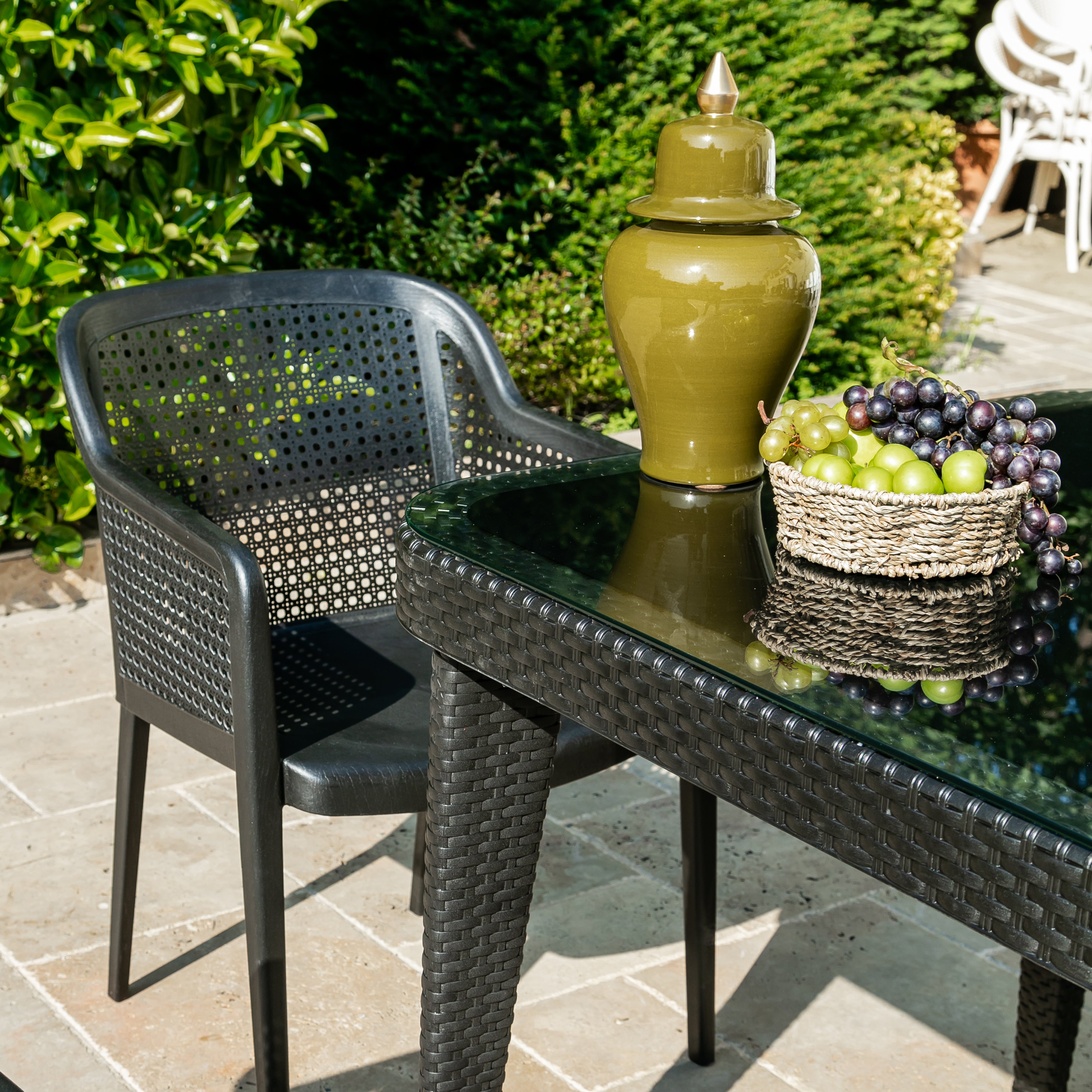 BAHÇE BALKON MASALARI